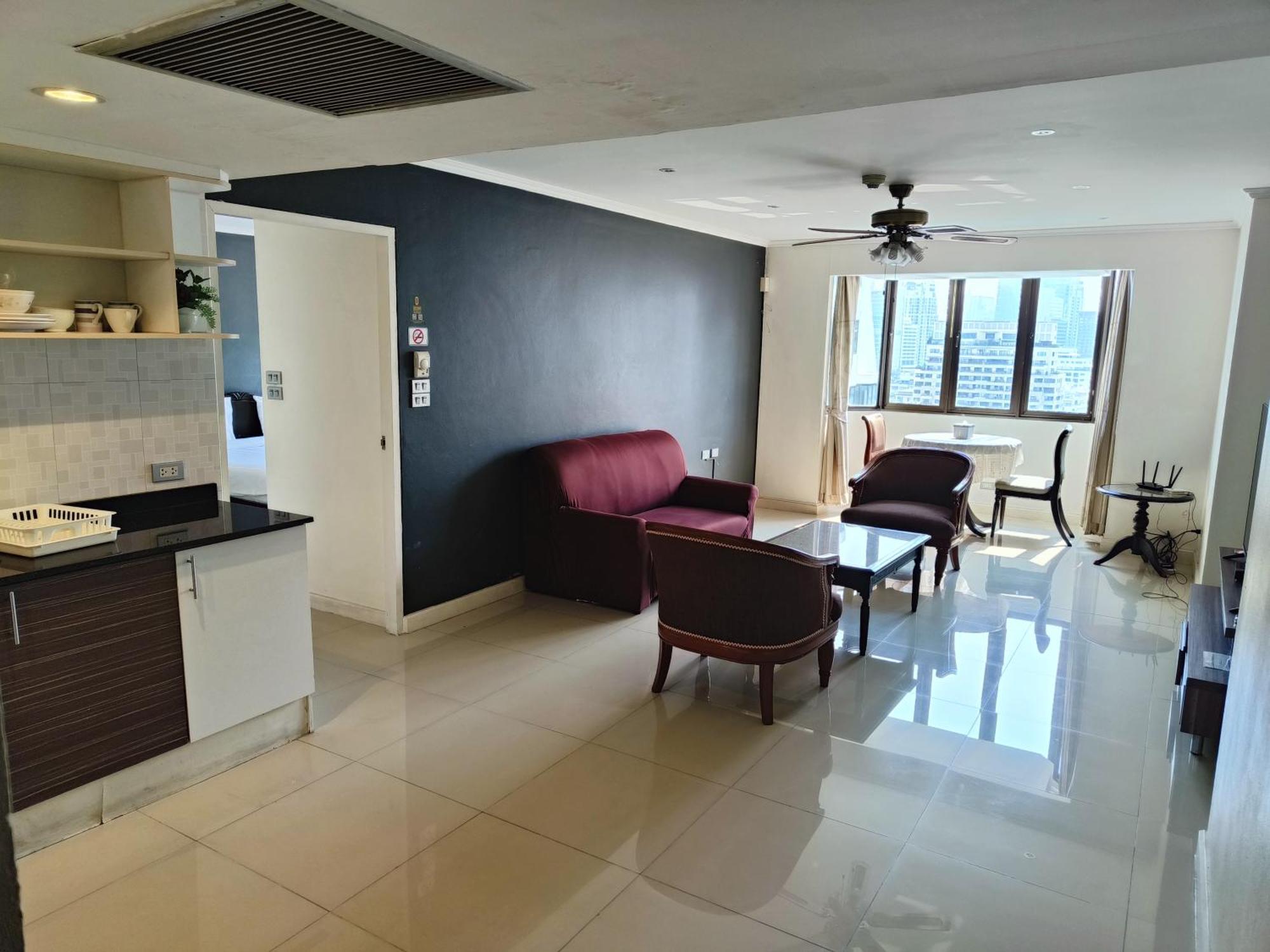 Affordable Serviced Apartments In Nana Omni Tower - Prime Sukhumvit Location Бангкок Экстерьер фото